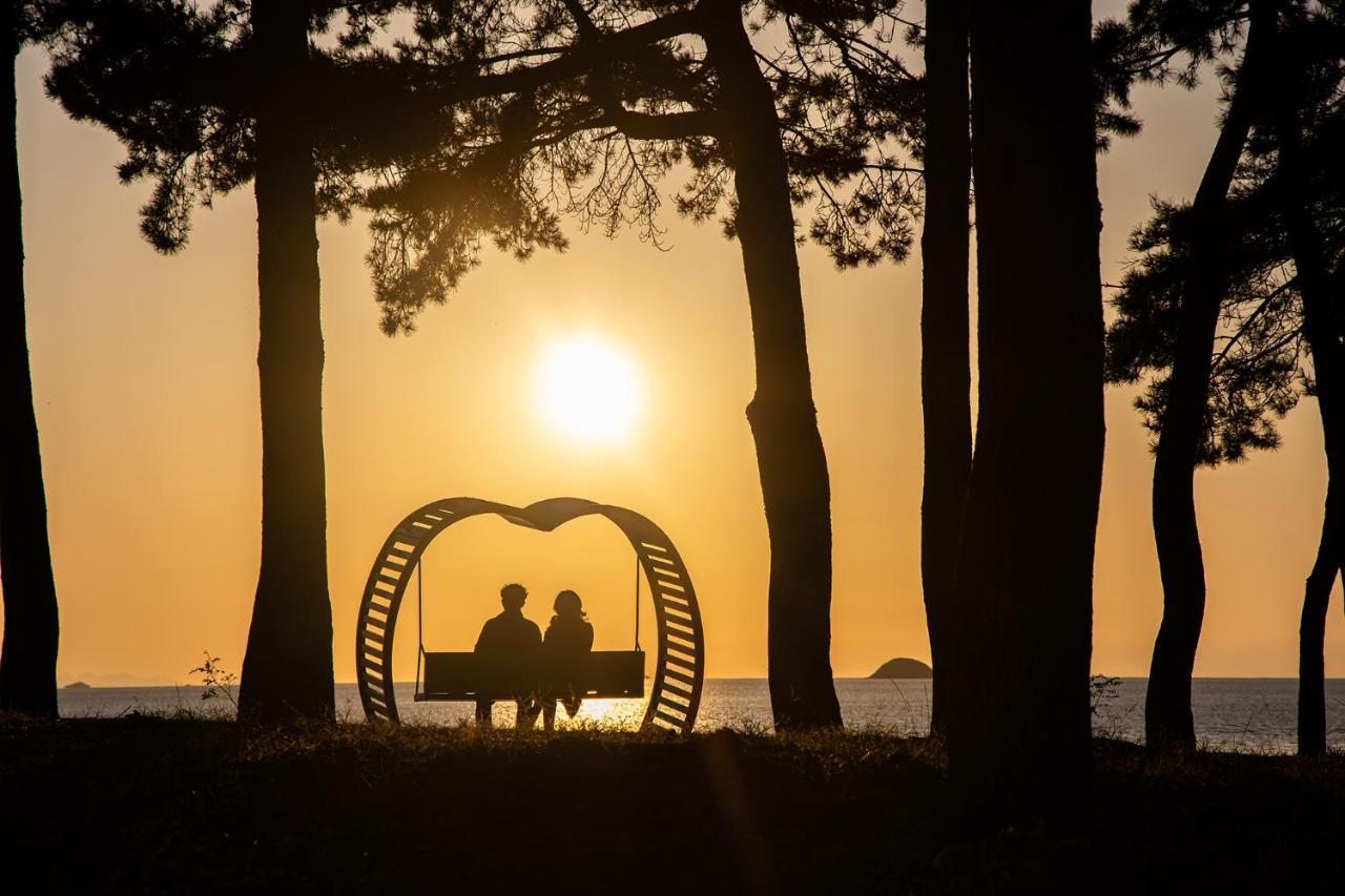 C-One Resort Jaeundo Sinan エクステリア 写真