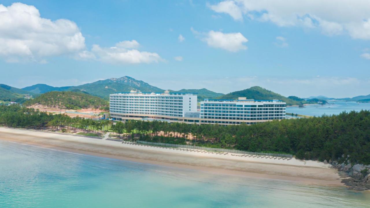 C-One Resort Jaeundo Sinan エクステリア 写真